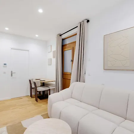 Modern Apprt 1br 4p - 2nd * Paris
